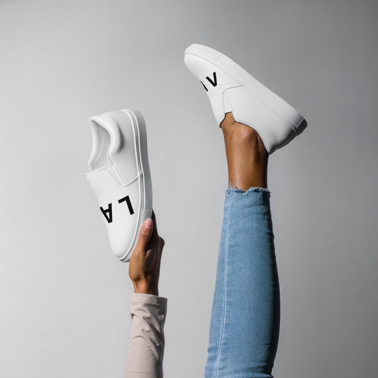 Women’s slip-on canvas shoes