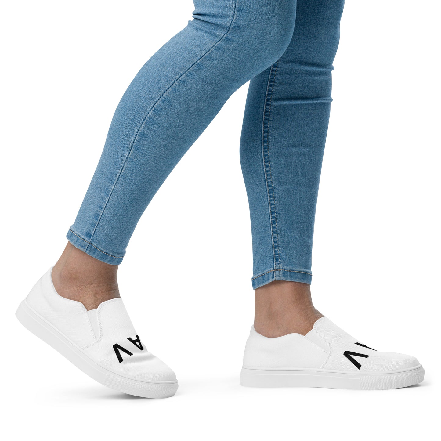 Women’s slip-on canvas shoes